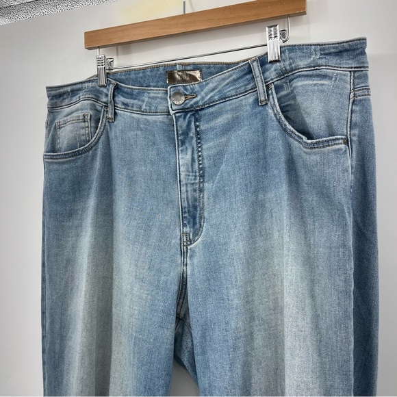 Kut 20W High-Rise Meg Fab Ab Wide Leg 0938 Raw Hem Jeans Light from the kloth - Picture 3 of 10